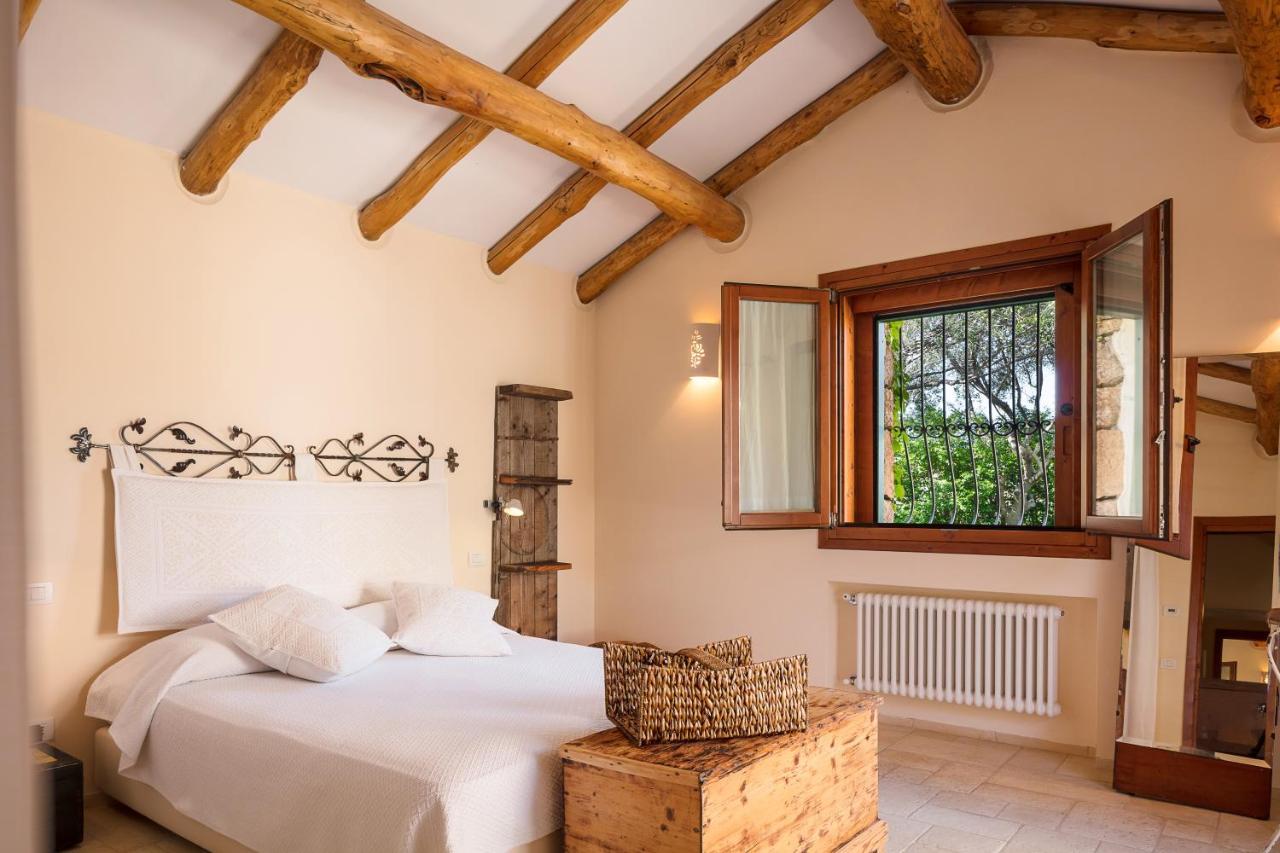 Albero Capovolto Bed & Breakfast Golfo Aranci Luaran gambar