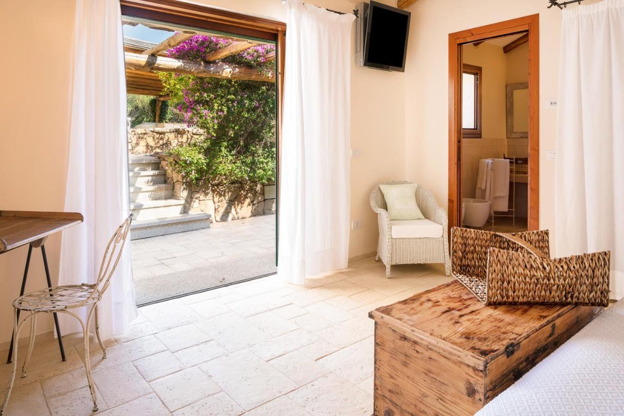 Albero Capovolto Bed & Breakfast Golfo Aranci Luaran gambar