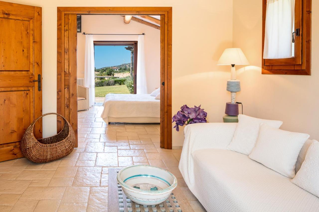 Albero Capovolto Bed & Breakfast Golfo Aranci Luaran gambar