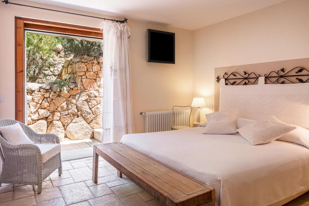 Albero Capovolto Bed & Breakfast Golfo Aranci Luaran gambar