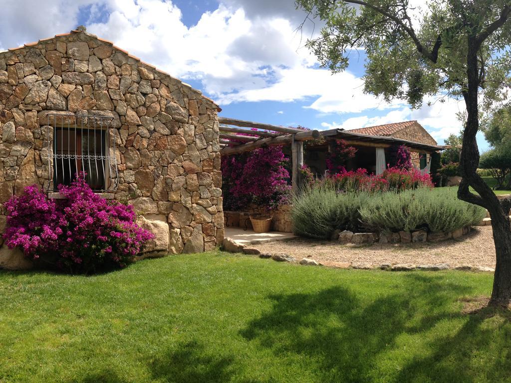 Albero Capovolto Bed & Breakfast Golfo Aranci Luaran gambar